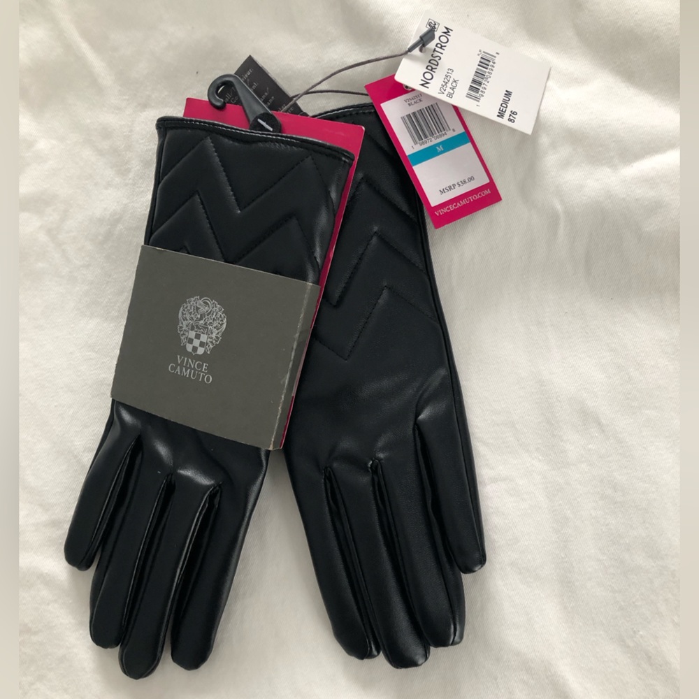 Nordstrom Vince Camuto Black Quilted Faux Leather Gloves